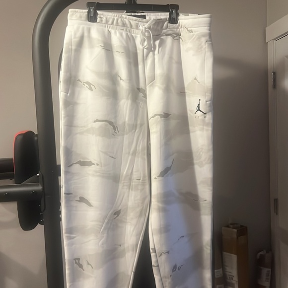 Jord Winter Tech Camo sweatsuit - Picture 6 of 7